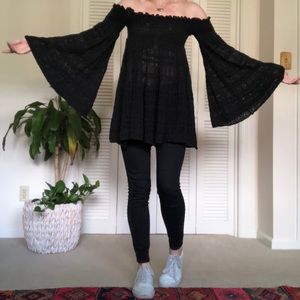 Free People lace off the shoulder bell sleeve XS